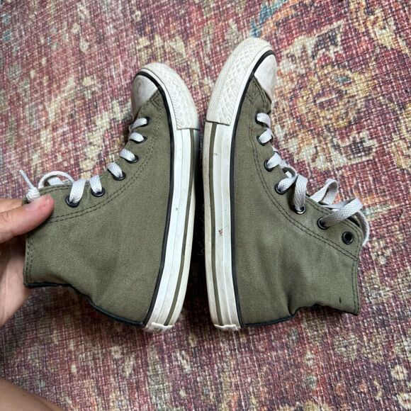 Converse Chuck Taylor Kids High-Top Sneakers Size 3- Olive Green with Black - Picture 4 of 9